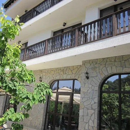 Terazini 3* Tırnova